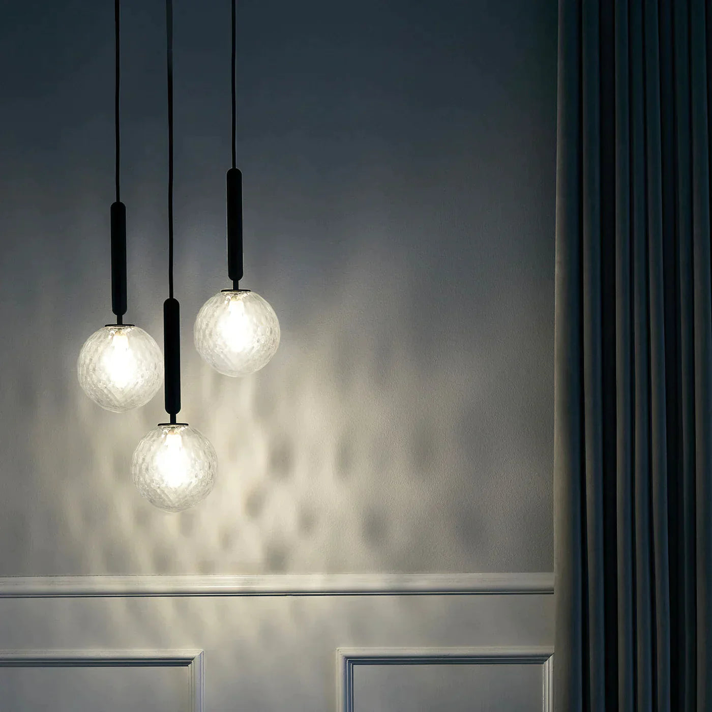 1/3/6/13-Globes Clear/White Glass Pendant Chandelier