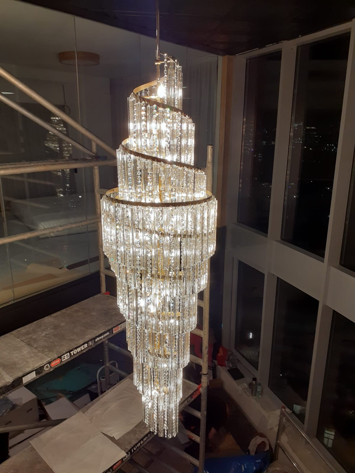 2023 New Arrival Sprial Crystal Chandelier For Foyer Staircase