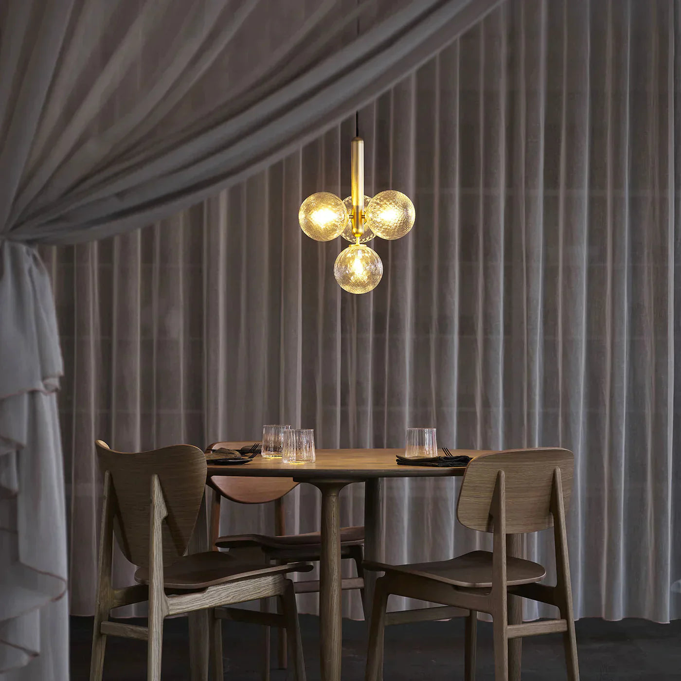 1/3/6/13-Globes Clear/White Glass Pendant Chandelier